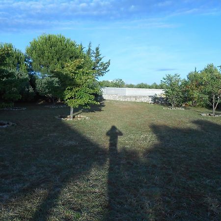 Stone House "Dan" Villa สเวติ เปตาร์ ภายนอก รูปภาพ
