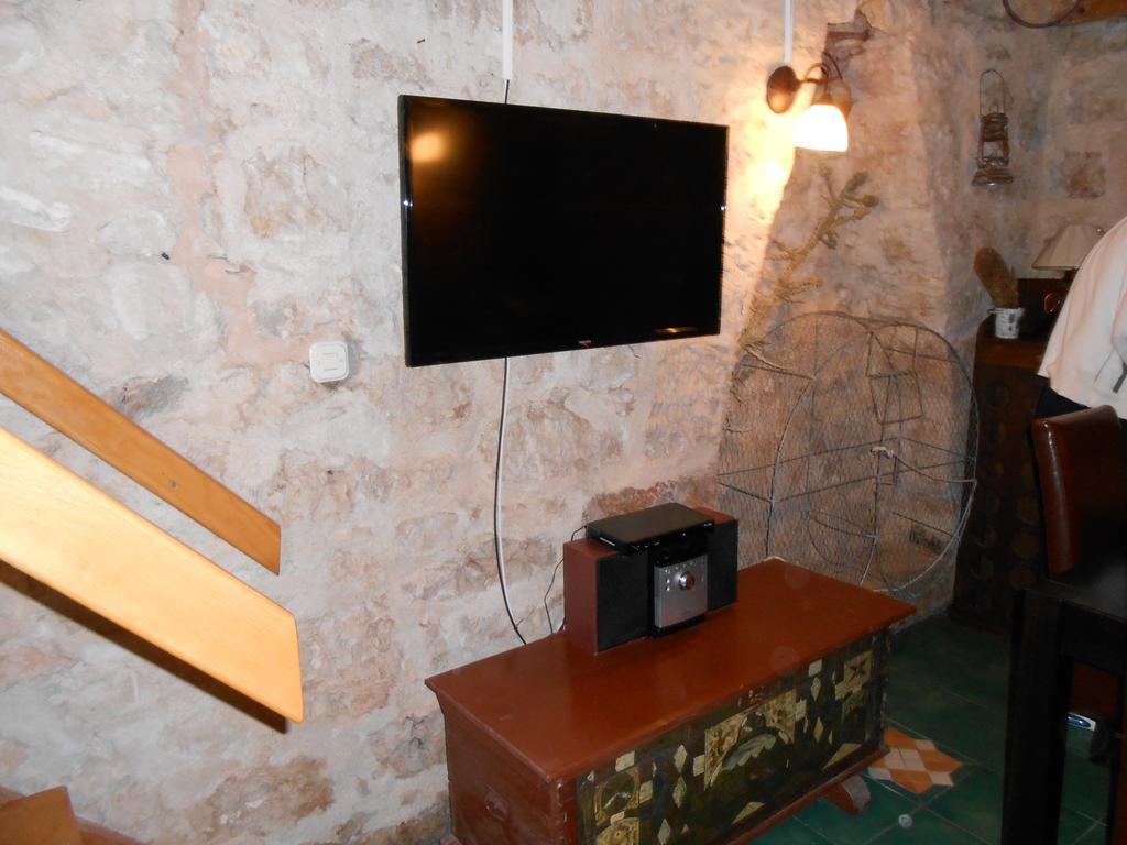 Stone House "Dan" Villa สเวติ เปตาร์ ภายนอก รูปภาพ