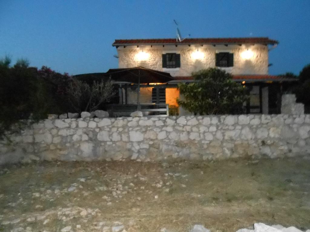 Stone House "Dan" Villa สเวติ เปตาร์ ภายนอก รูปภาพ